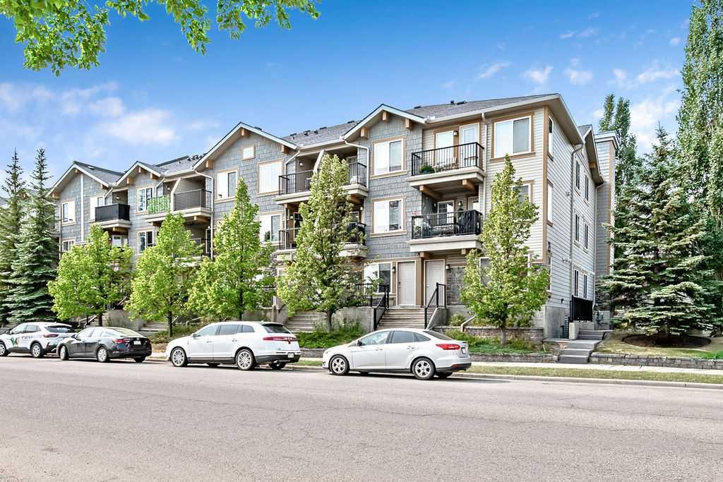 Picture of 2, 21 Mckenzie Towne Gate SE, Calgary Real Estate Listing