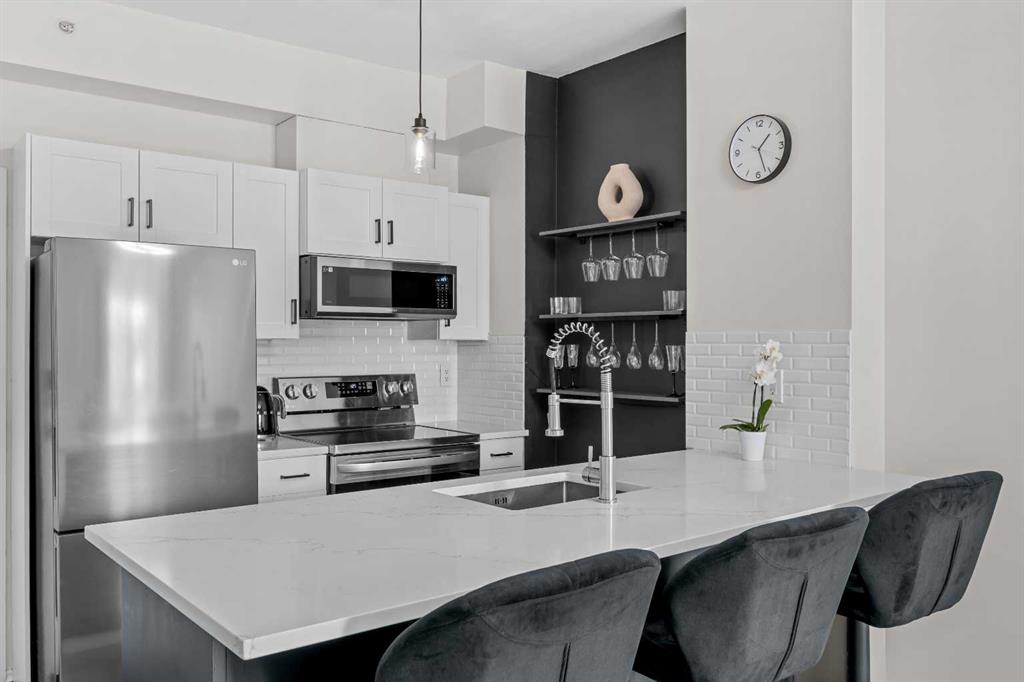 Picture of 2213, 73 Erin Woods Court , Calgary Real Estate Listing