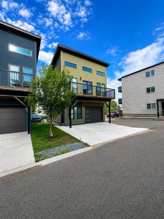 Picture of 14, 5110 48A Avenue , Camrose Real Estate Listing