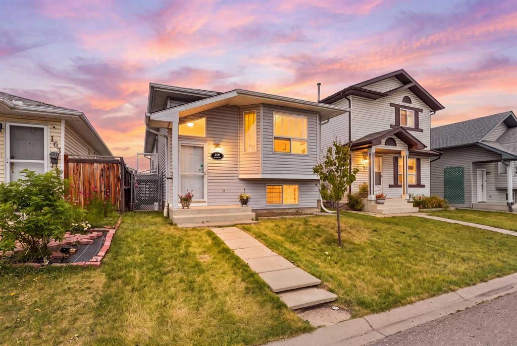 Picture of 159 Applebrook Circle SE, Calgary Real Estate Listing