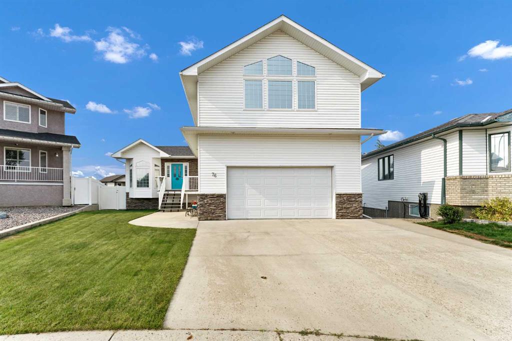 Picture of 76 Henderson Court NE, Medicine Hat Real Estate Listing