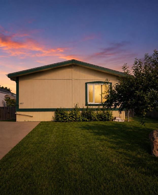 Picture of 4817 6 Street , Coalhurst Real Estate Listing