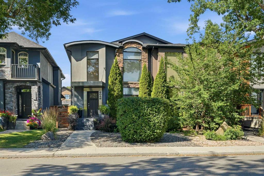 Picture of 2042 49 Avenue SW, Calgary Real Estate Listing