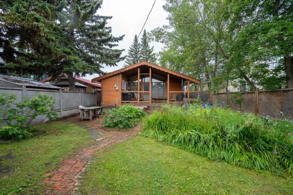 Picture of 5011 38 Street , Sylvan Lake Real Estate Listing