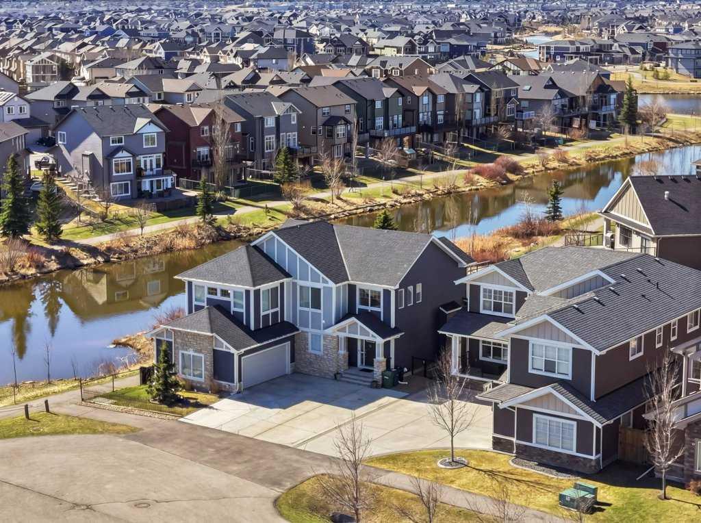 Picture of 471 Canals Boulevard SW, Airdrie Real Estate Listing