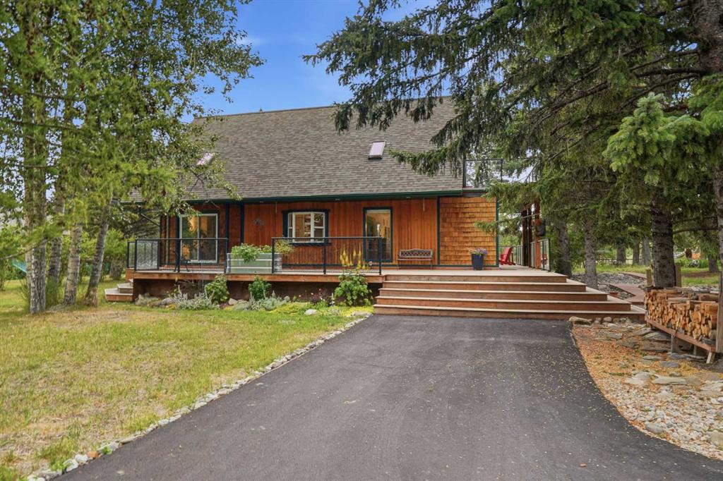 Picture of 725 Calkins Place , Diamond Valley Real Estate Listing
