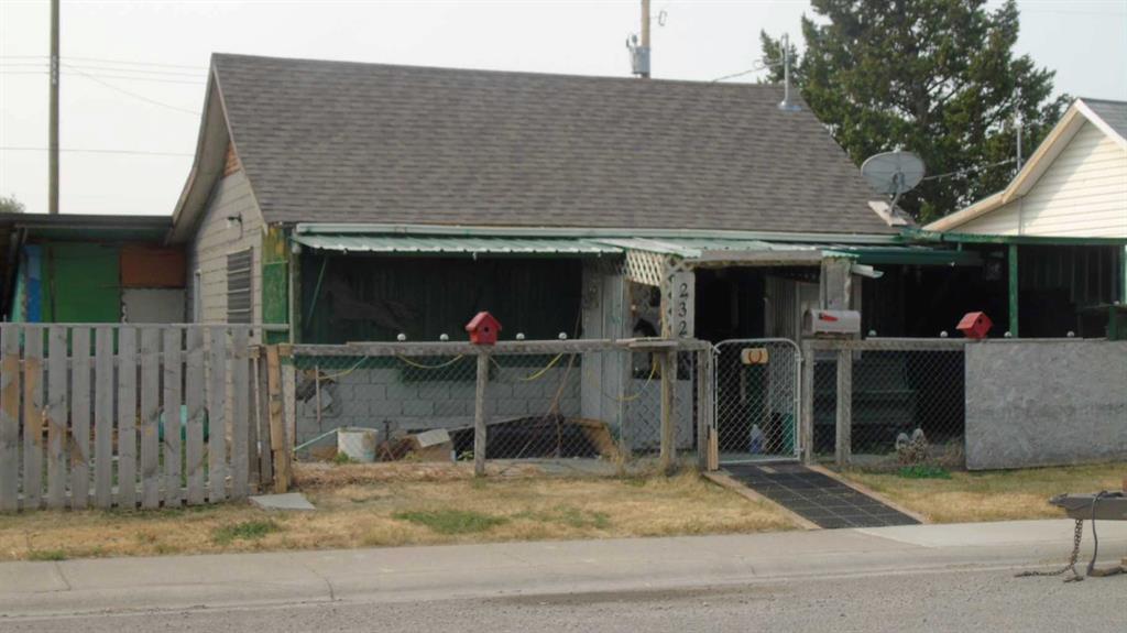 Picture of 232 12 Street , Fort Macleod Real Estate Listing