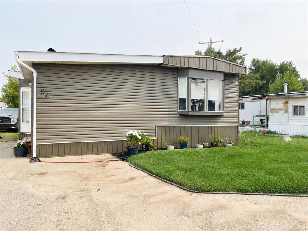Picture of 50, 5301 2nd Street , Coalhurst Real Estate Listing