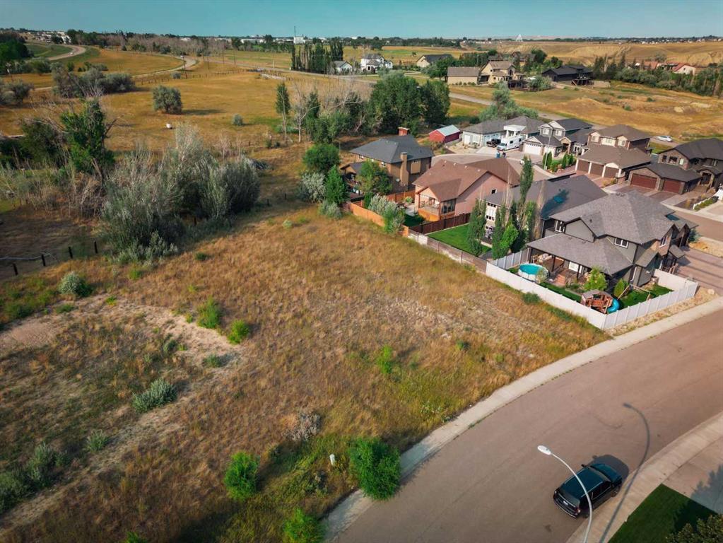 Picture of 8 Canyon Creek Drive SW, Medicine Hat Real Estate Listing