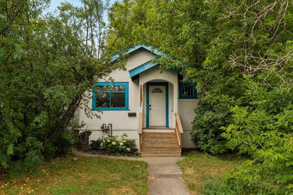 Picture of 2115 14 Street SW, Calgary Real Estate Listing
