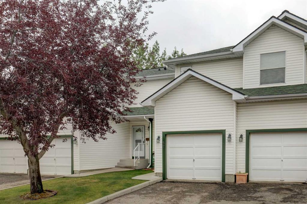 Picture of 57 SANDPIPER Lane NW, Calgary Real Estate Listing