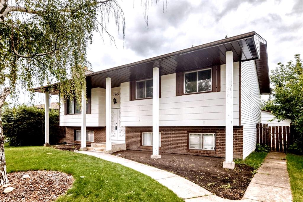 Picture of 165 WILSON Crescent , Red Deer Real Estate Listing