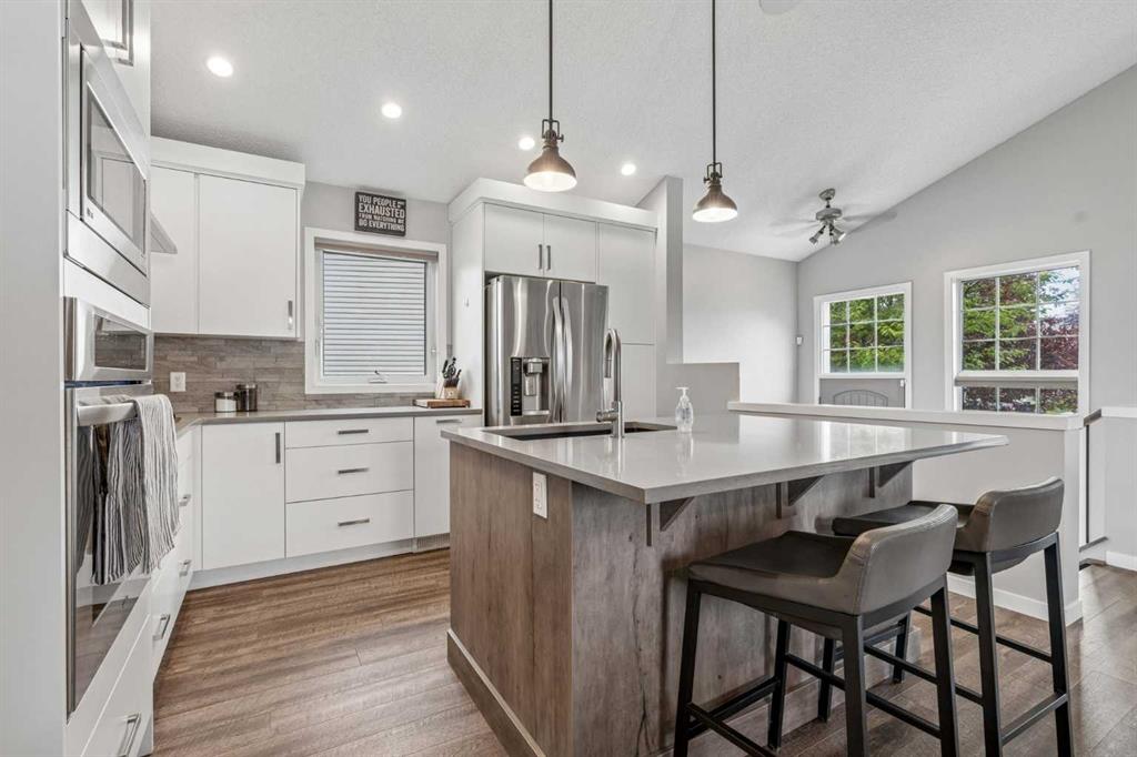 Picture of 230 Mt Lorette Place SE, Calgary Real Estate Listing