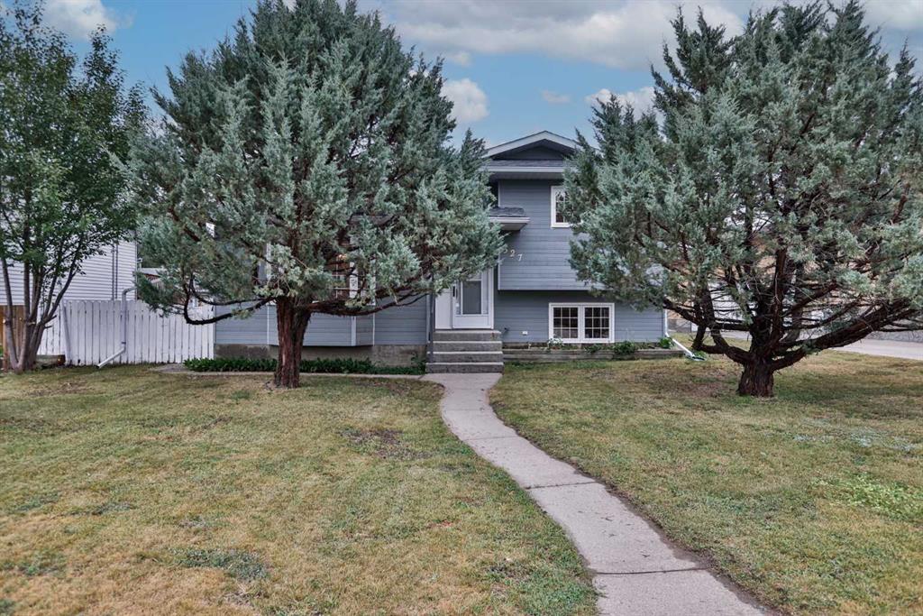 Picture of 527 2 Street N, Vulcan Real Estate Listing