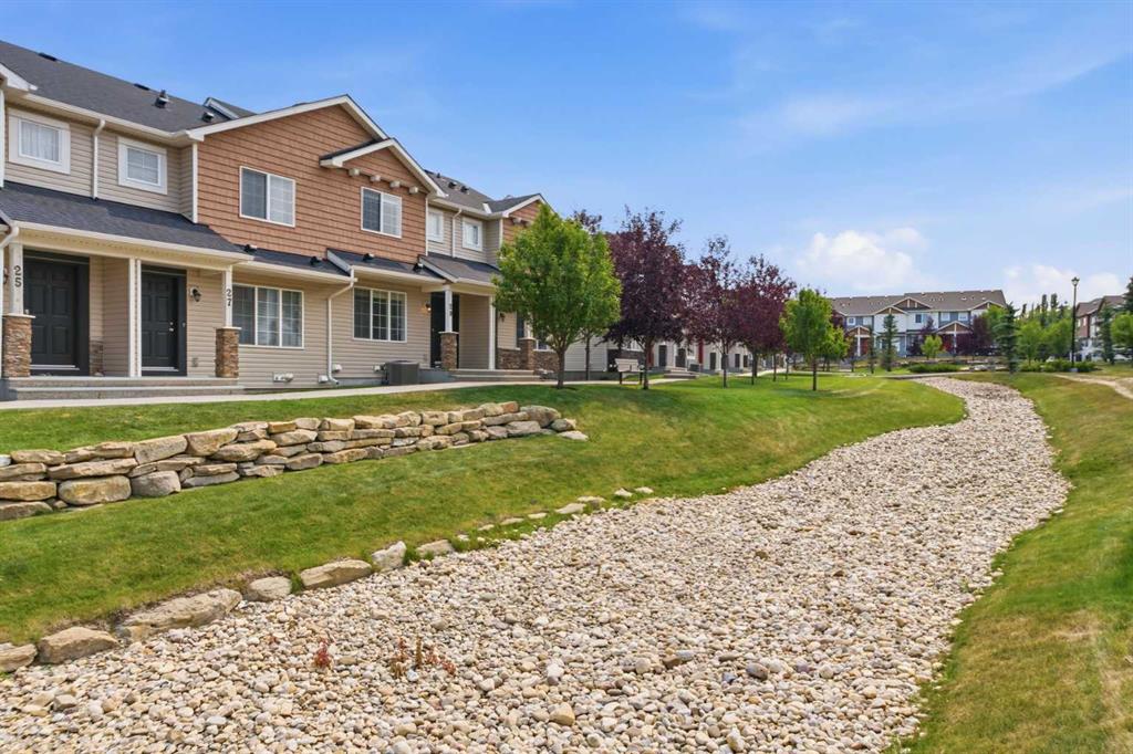 Picture of 29 Pantego Lane NW, Calgary Real Estate Listing