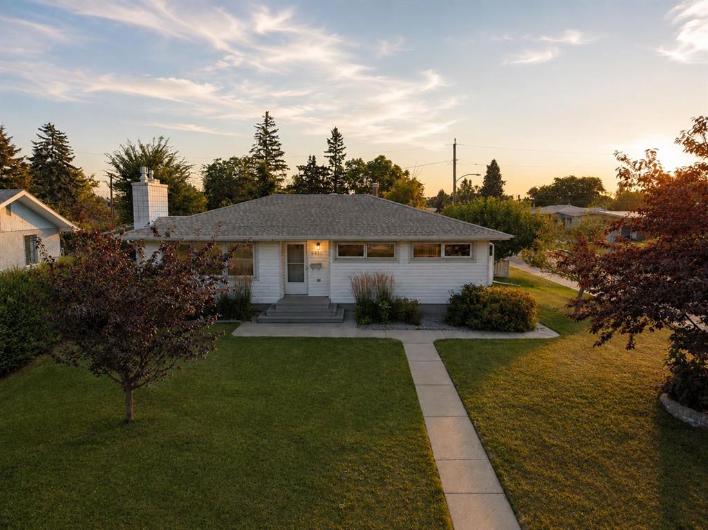 Picture of 4021 Embury Crescent , Red Deer Real Estate Listing