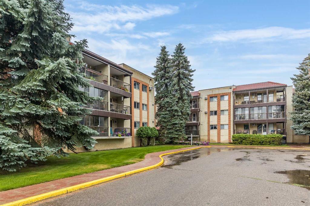 Picture of 135, 1480 Southview Drive SE, Medicine Hat Real Estate Listing