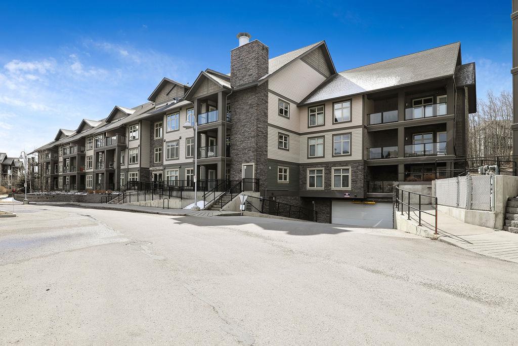 Picture of 313, 25 Aspenmont Heights SW, Calgary Real Estate Listing