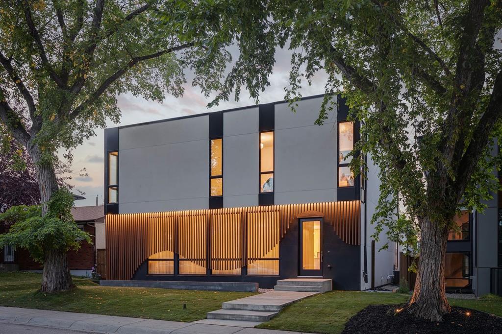 Picture of 14 Lissington Drive SW, Calgary Real Estate Listing