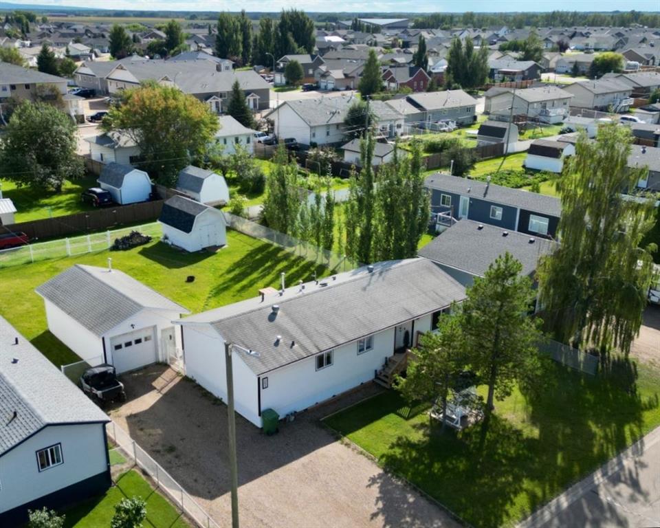 Picture of 10629 101 Ave  , La Crete Real Estate Listing