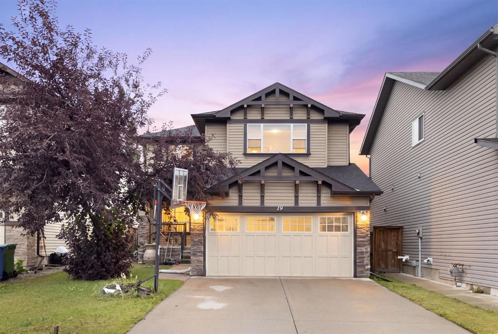 Picture of 19 Silverado Skies Bay SW, Calgary Real Estate Listing
