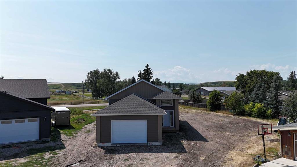 Picture of 881 2A Street W, Cardston Real Estate Listing