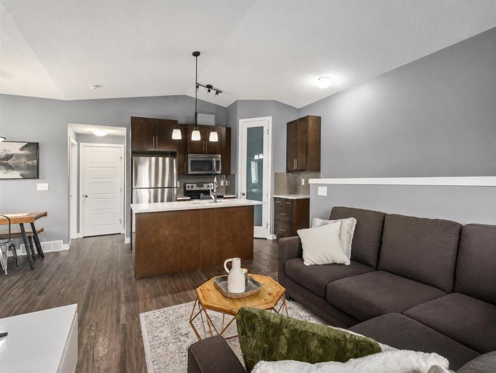 Picture of 1324, 2461 Baysprings Link SW, Airdrie Real Estate Listing