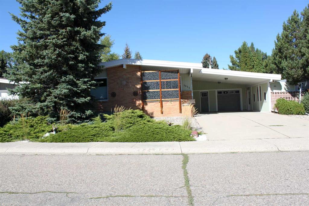 Picture of 1425 Scenic Drive S, Lethbridge Real Estate Listing