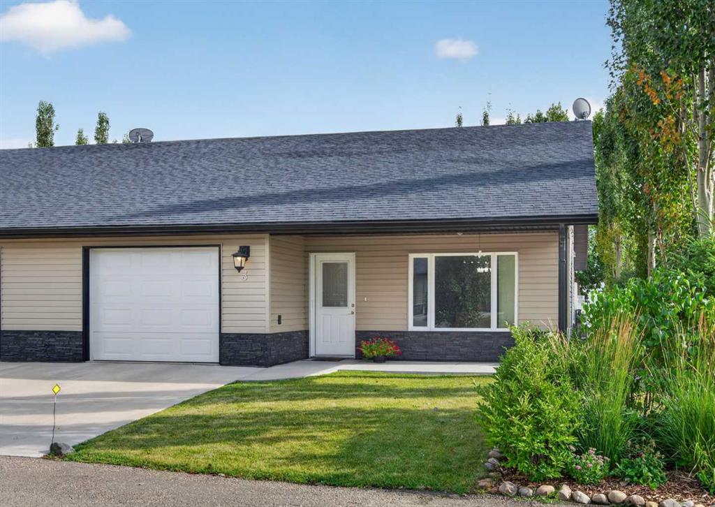 Picture of 3, 310 6 Avenue NE, Three Hills Real Estate Listing