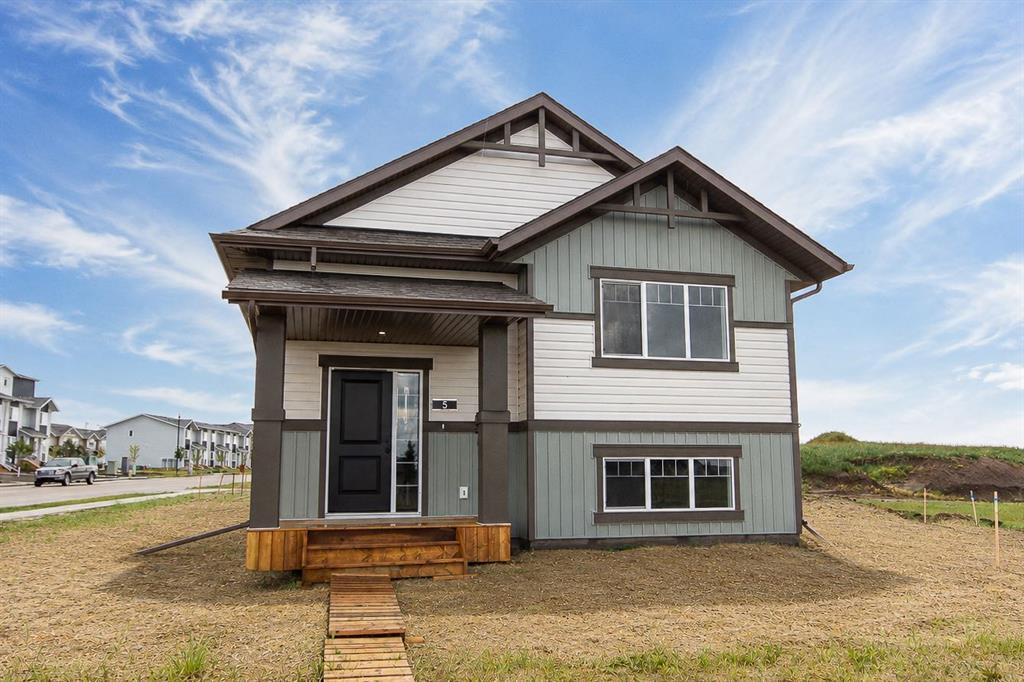 Picture of 5 Beacon Hill Drive , Sylvan Lake Real Estate Listing