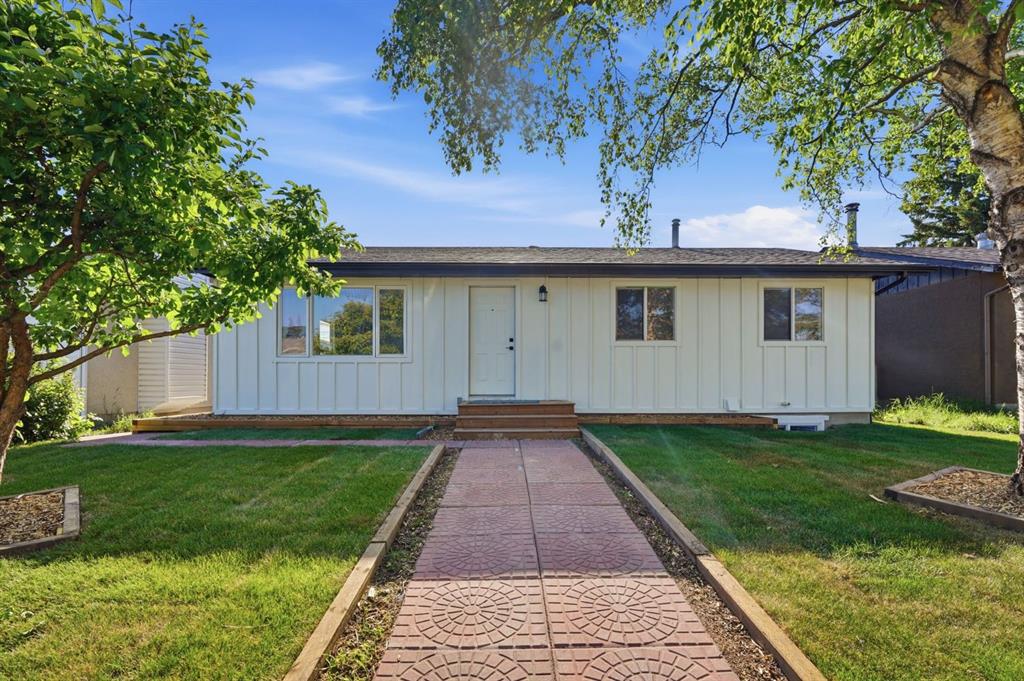 Picture of 19 Mardale Crescent NE, Calgary Real Estate Listing