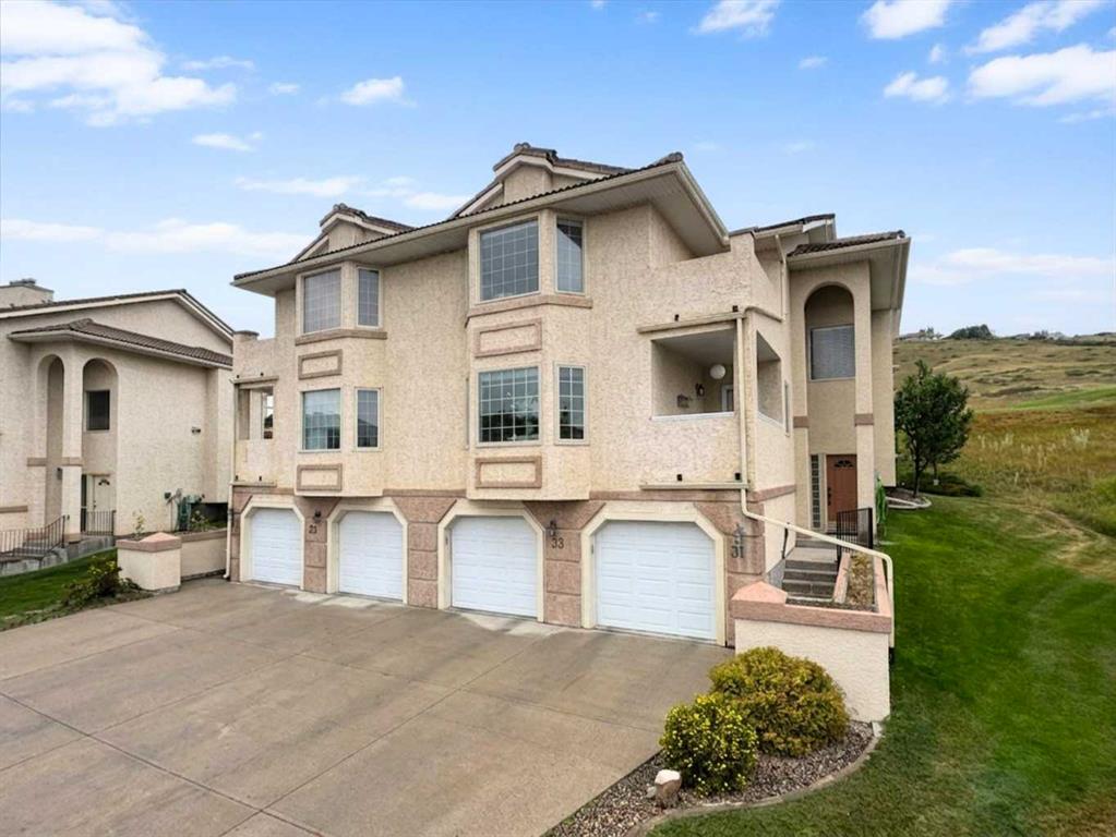 Picture of 33 Canyon Court W, Lethbridge Real Estate Listing