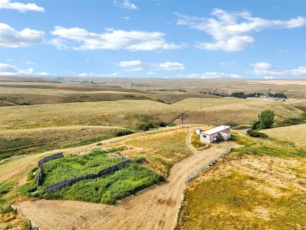 Picture of 11118 Highway 41  , Rural Cypress County Real Estate Listing
