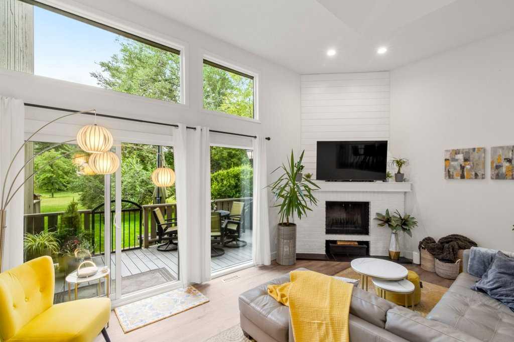 Picture of 3909 Point Mckay Road NW, Calgary Real Estate Listing
