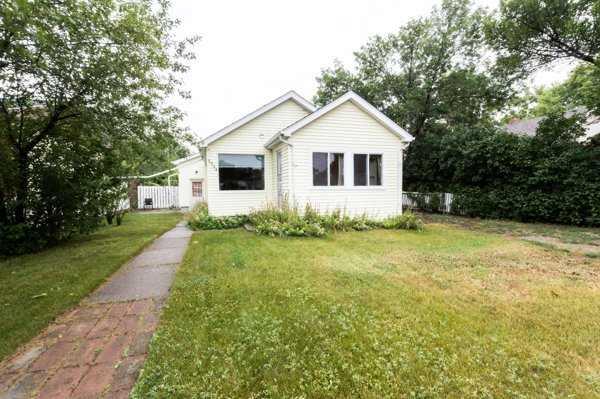 Picture of 5304 56  , Taber Real Estate Listing