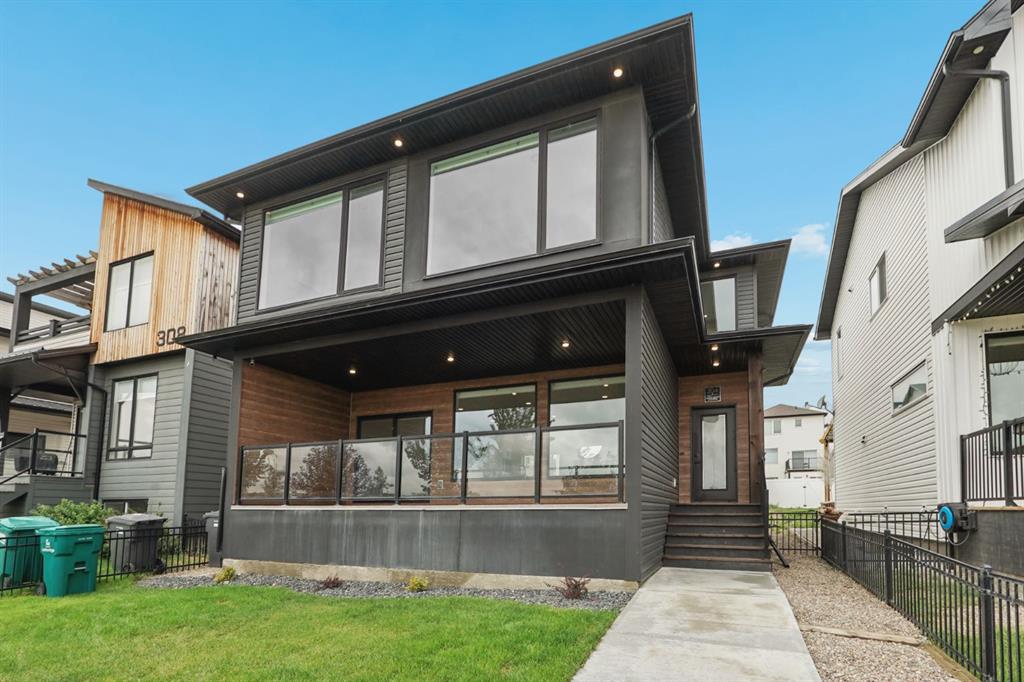 Picture of 304 Grassland Boulevard W, Lethbridge Real Estate Listing
