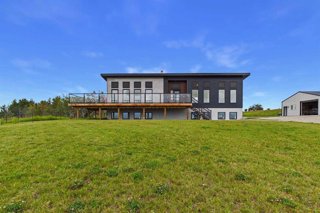 Picture of 285102 Lochend Road , Rural Rocky View County Real Estate Listing