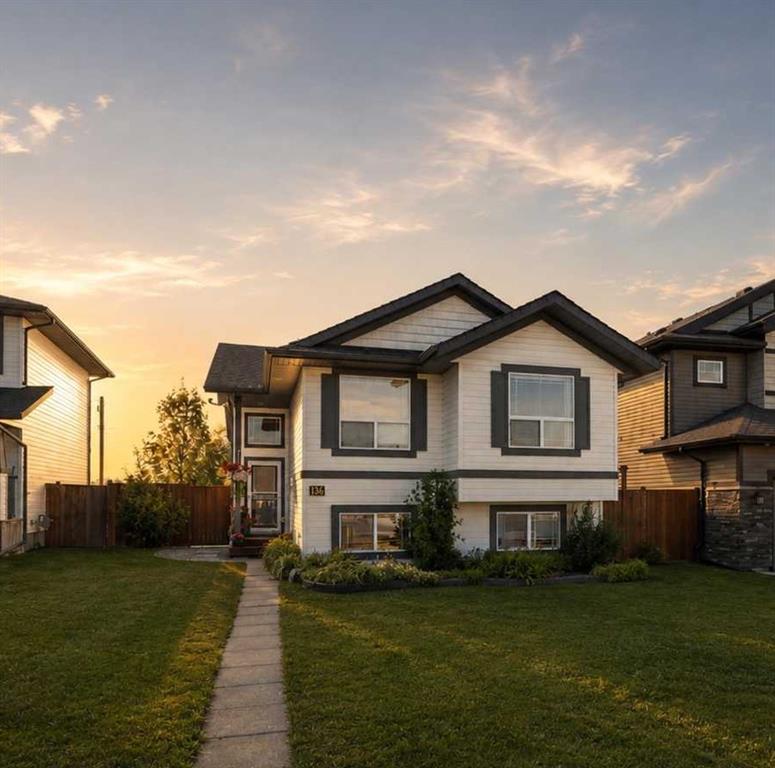 Picture of 186 Robinson Avenue , Penhold Real Estate Listing