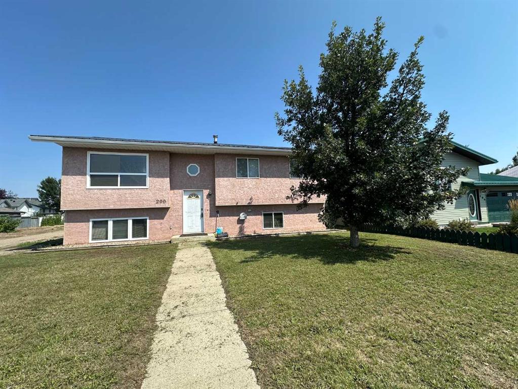 Picture of 200 Upland Boulevard W, Brooks Real Estate Listing
