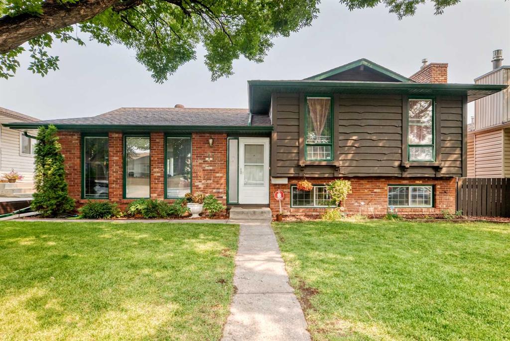 Picture of 11 rundlemere Place NE, Calgary Real Estate Listing