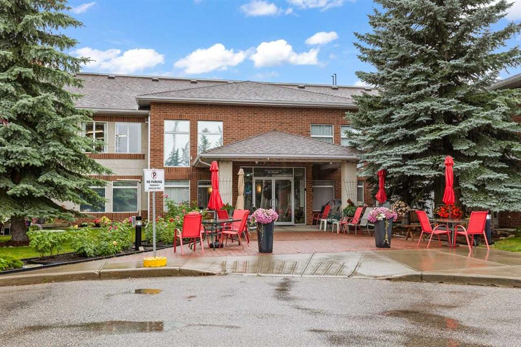Picture of 108, 550 Prominence Rise SW, Calgary Real Estate Listing