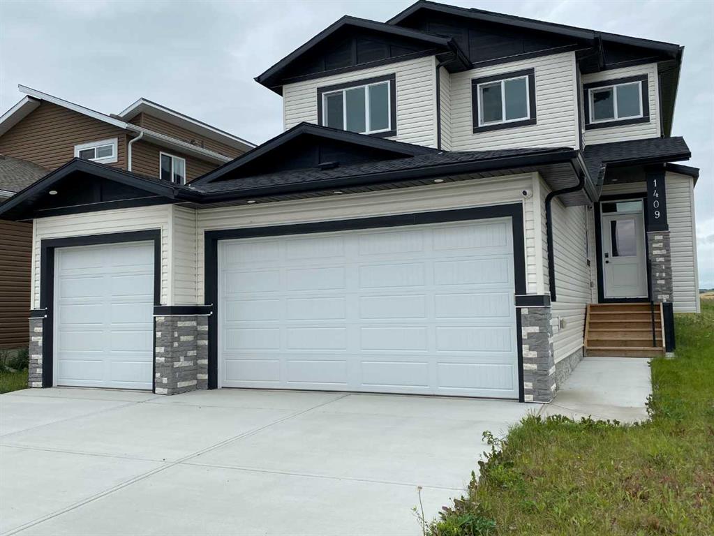 Picture of 1409 ALDRICH Place SW, Carstairs Real Estate Listing
