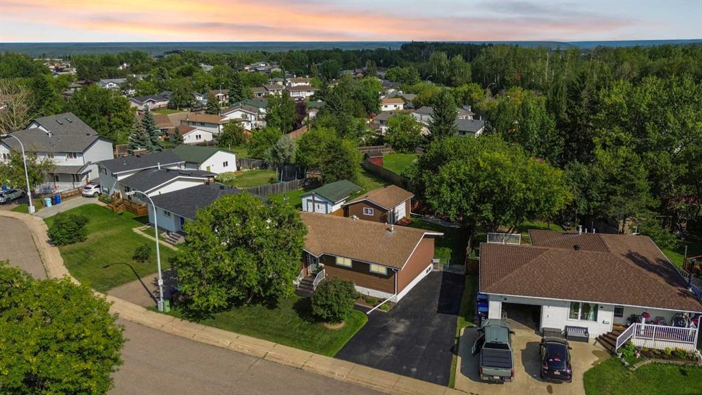 Picture of 114 Hilltop Crescent , Fort McMurray Real Estate Listing