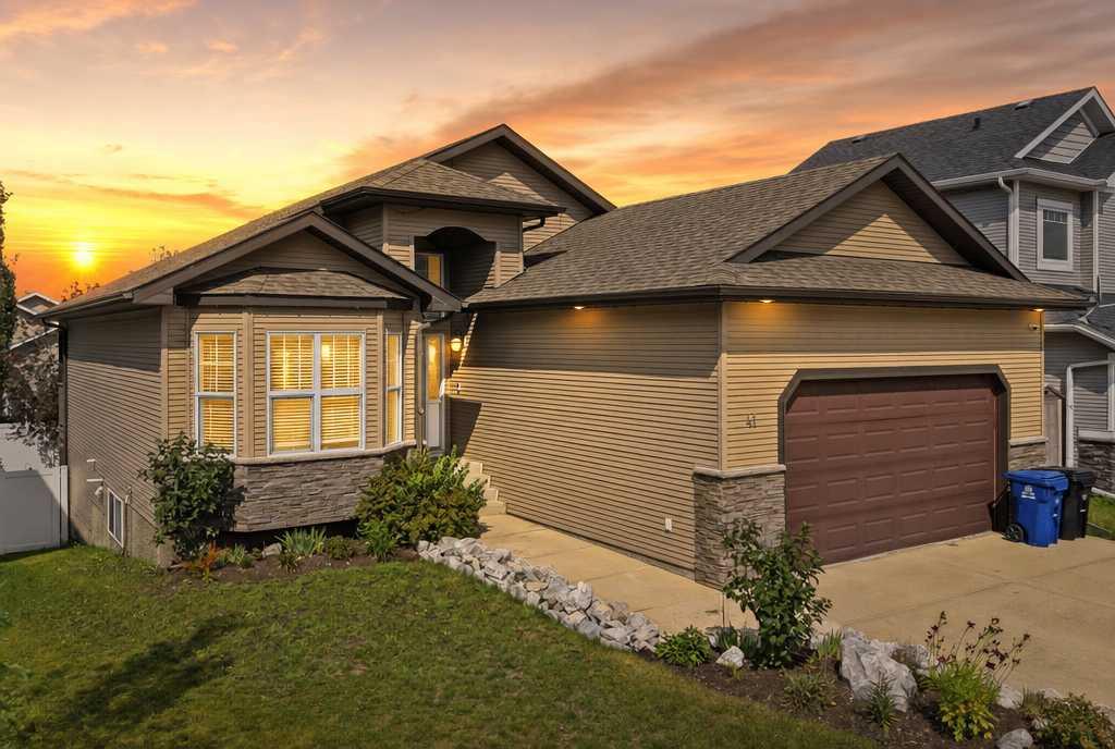 Picture of 41 Chinook Street , Blackfalds Real Estate Listing