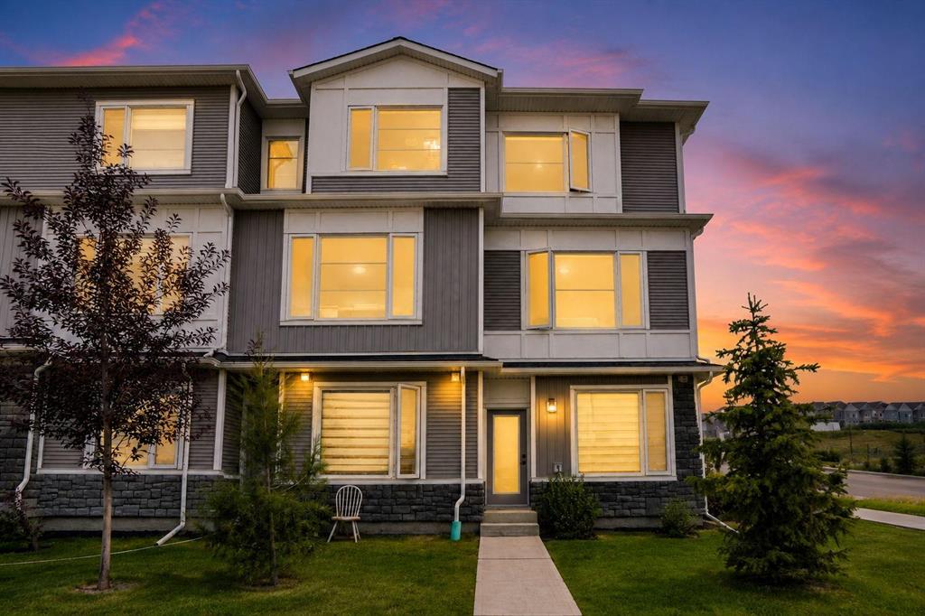 Picture of 241 Saddlepeace Crescent NE, Calgary Real Estate Listing