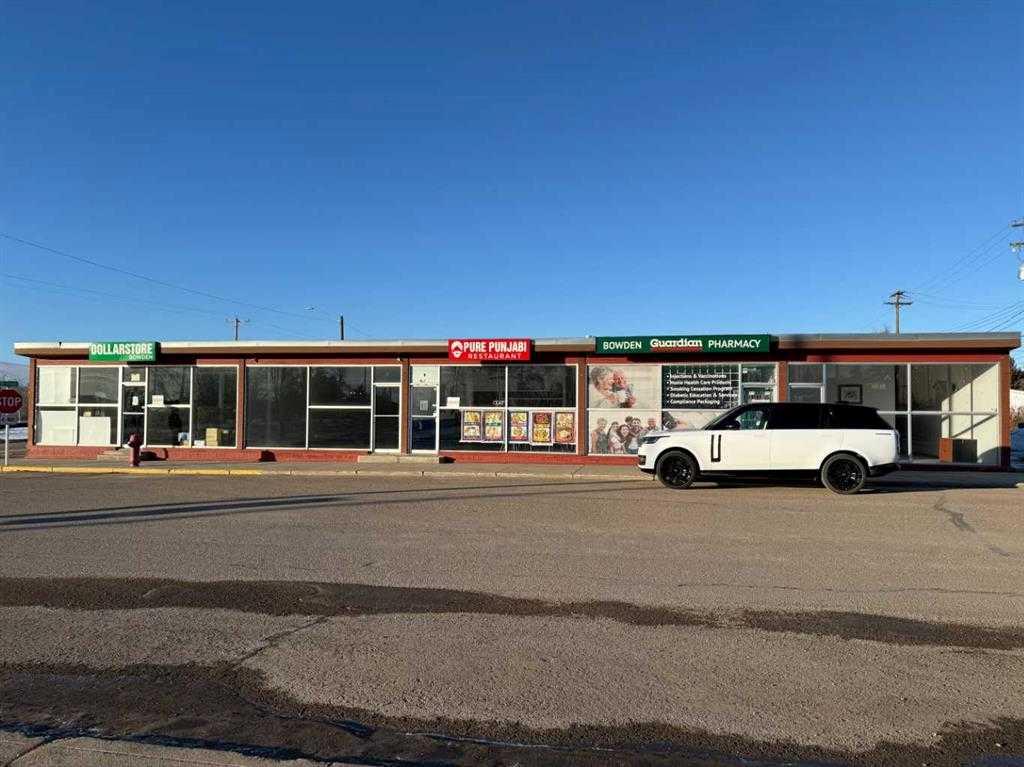 Picture of 2002 20 Avenue , Bowden Real Estate Listing