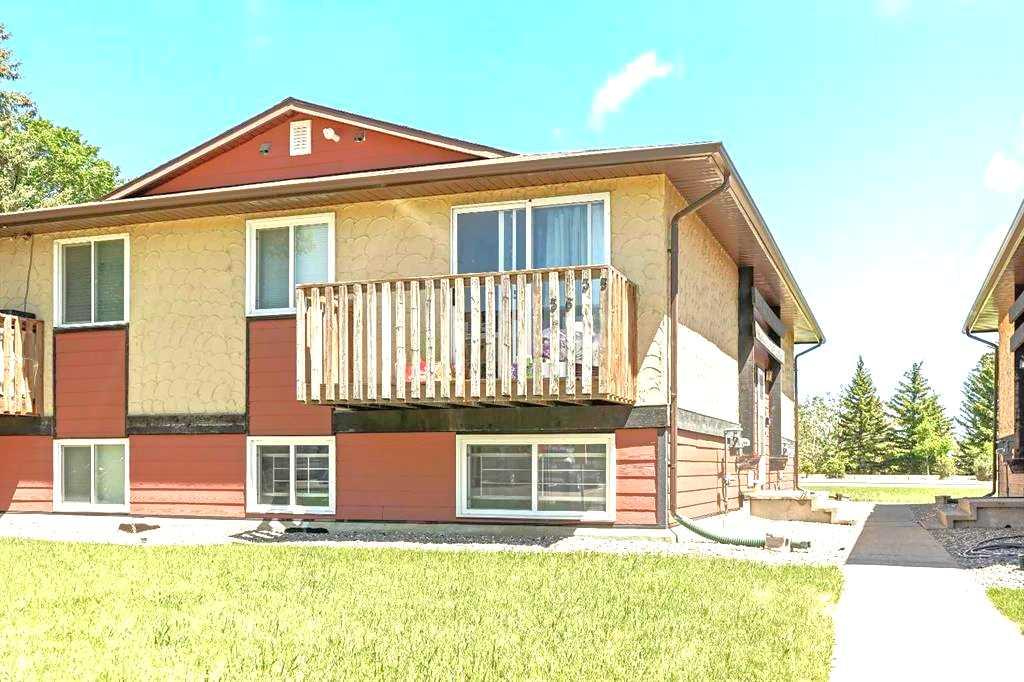 Picture of 35, 5 Acadia Road W, Lethbridge Real Estate Listing