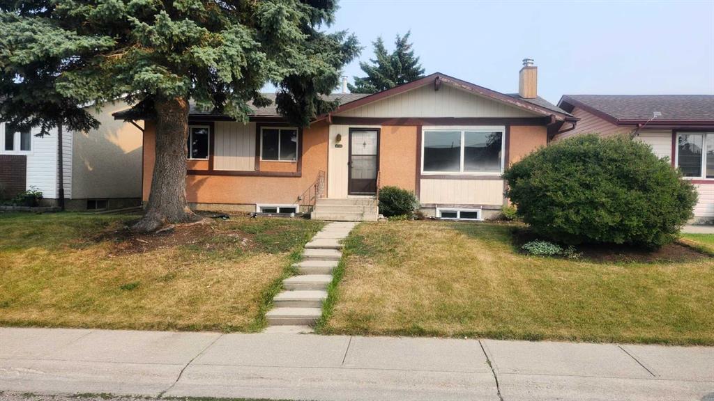 Picture of 6736 Malvern Road NE, Calgary Real Estate Listing