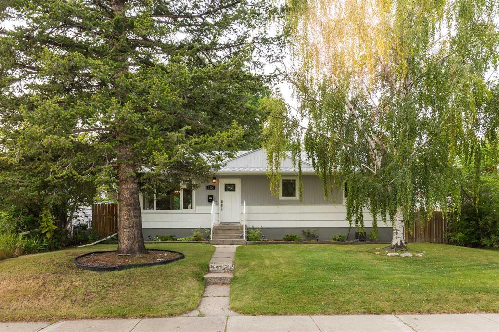Picture of 1124 28A Street S, Lethbridge Real Estate Listing