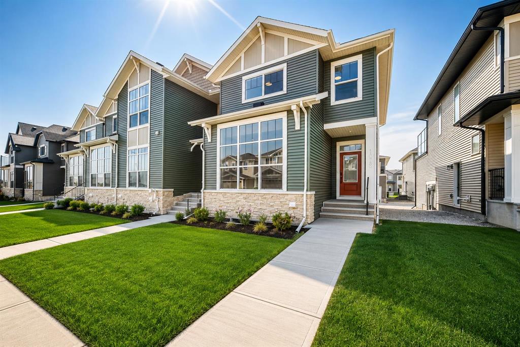 Picture of 1075 Bayview Crescent SW, Airdrie Real Estate Listing